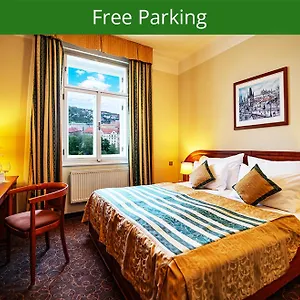4* Hotel U Divadla