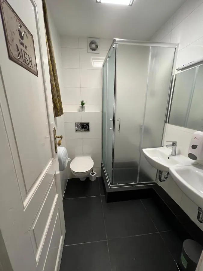 Hostel Jasmin Прага
