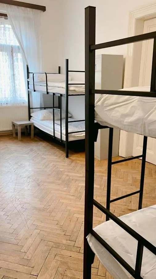 Hostel Jasmin براغ جمهورية التشيك